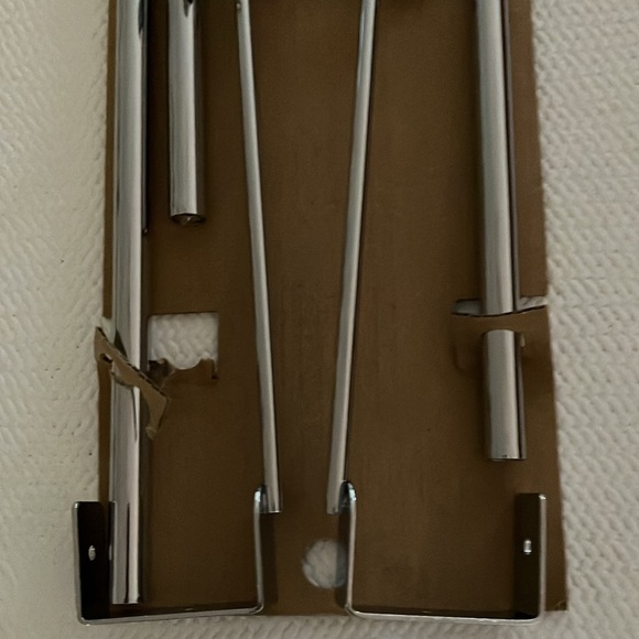 NWT Over The Door Towel Rack, Chrome & Brushed Metal - Picture 9 of 11